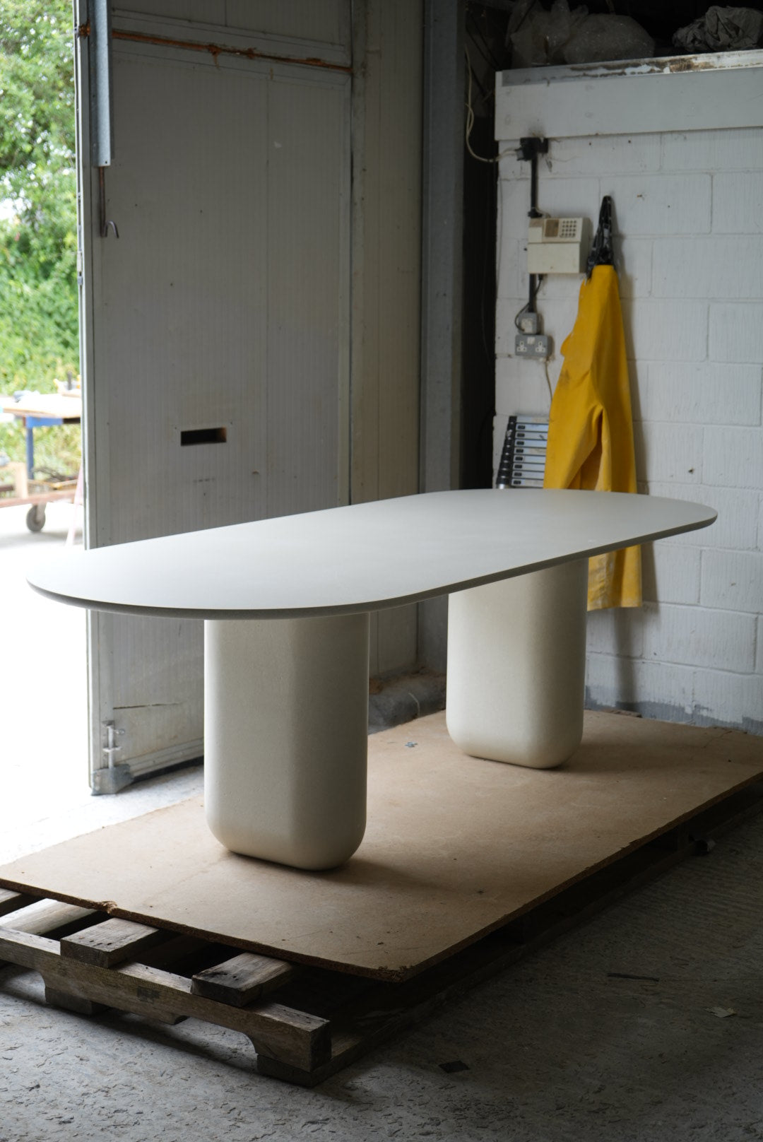 Orbis - Sculptural Concrete Table
